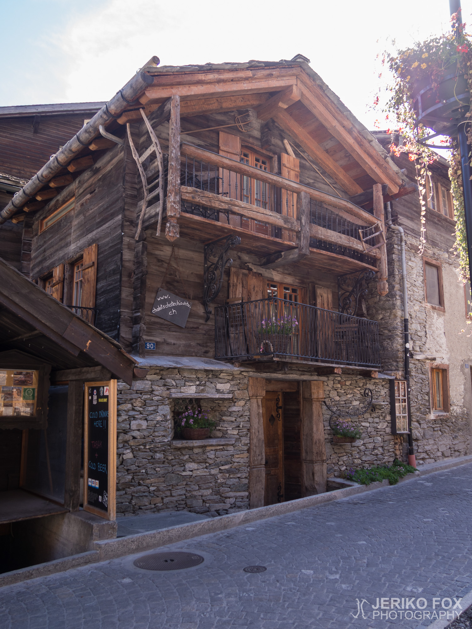 JFRM-2015-08-0776